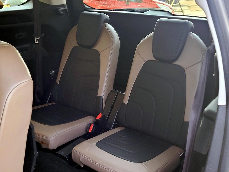 Citroën Grand C4 Picasso 2,0eHDi EXCLUSIVE, 7míst       - fotka 21 z 40