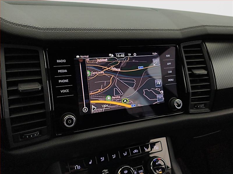 Škoda Kodiaq (2023) 2.0 TDI - fotka 15 z 21