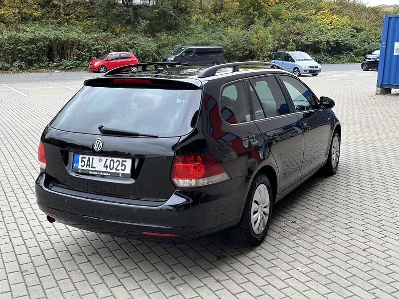 Volkswagen Golf (2013) 1.6 TDI 77kw Manuál - fotka 5 z 19