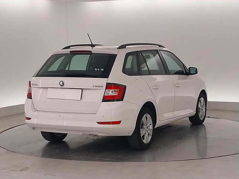 Škoda Fabia (2019) Ambition 1.0 TSI, Serv.kniha - fotka 5 z 21