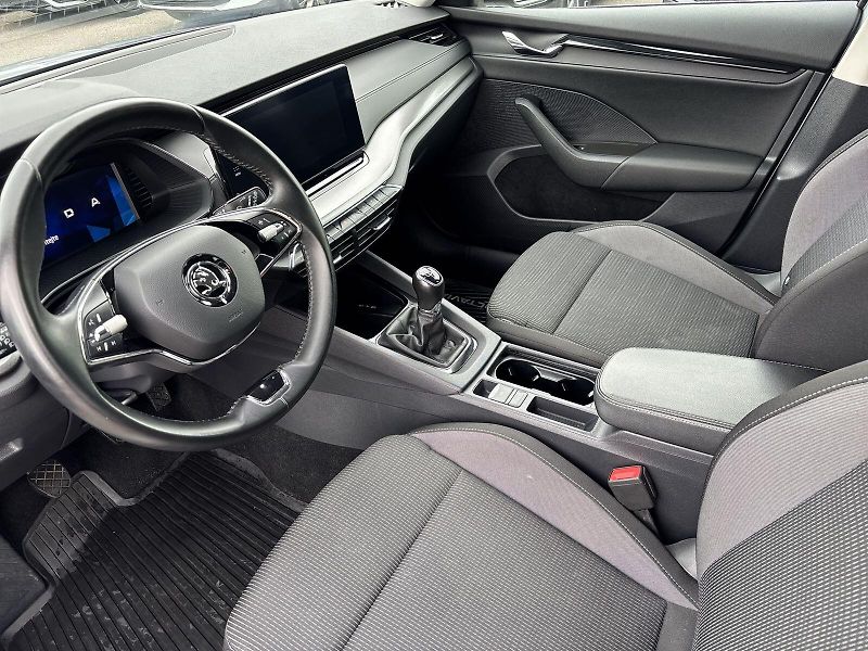 Škoda Octavia (2021) Combi 2.0 TDI Ambition+ - fotka 7 z 32