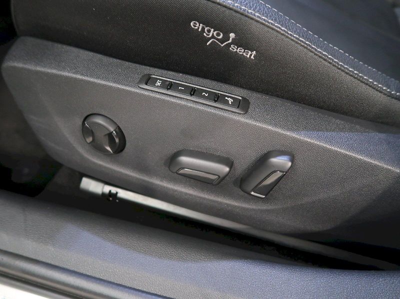 Škoda Octavia (2026) TOP SELECTION 2.0TDI 110KW DSG - fotka 14 z 47