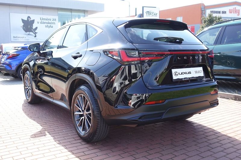 Lexus NX 350h NX350h Comfort 2WD - fotka 7 z 32