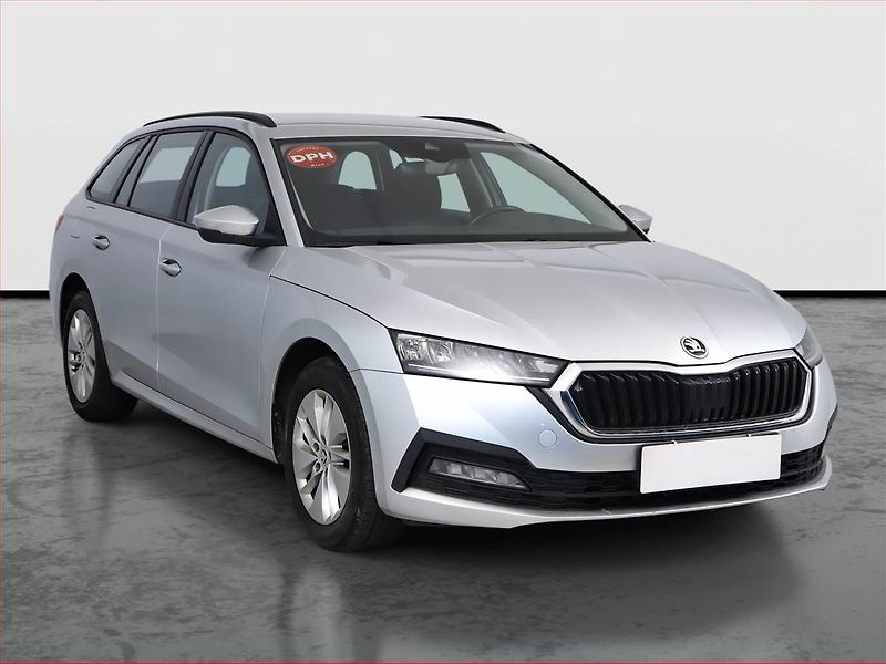 Škoda Octavia (2022) Ambition 2.0 TDI, ČR,1.maj - fotografie inzerátu