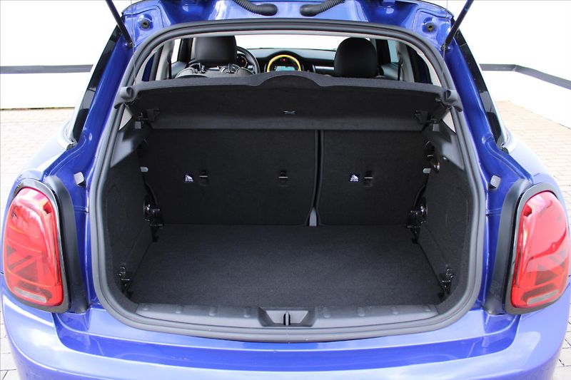 Mini Cooper S 2.0i 131kW NAVI ČR - fotka 11 z 23