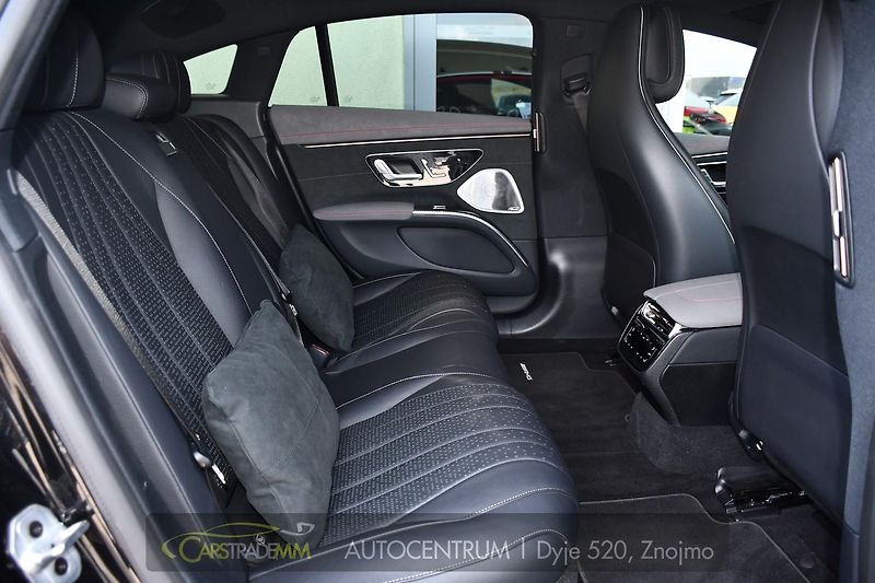 Mercedes-Benz EQS 580 4M SUV HYPERSCREEN K360°  - fotka 18 z 60