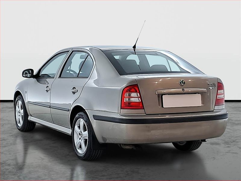 Škoda Octavia (2009) 1.6 - fotka 4 z 13