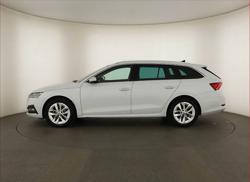 Škoda Octavia (2021) 2.0 TDI, Automat, Navi - fotka 3 z 17