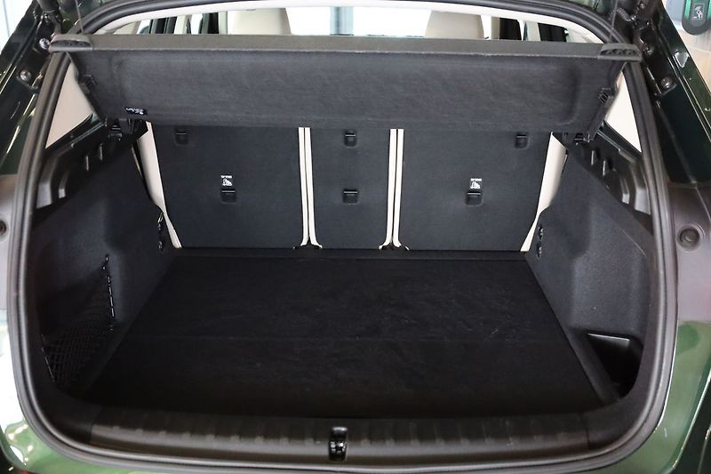 BMW X1 20d sDrive,X-Line,Harman,Tažné - fotka 6 z 33