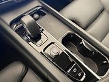 Volvo XC60 B4 AWD DARK PLUS AUT - náhled 25
