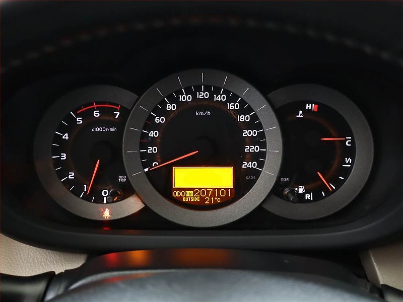 Toyota RAV4 (2008) 2.2 D-CAT, 4X4, Tempomat - fotka 9 z 19