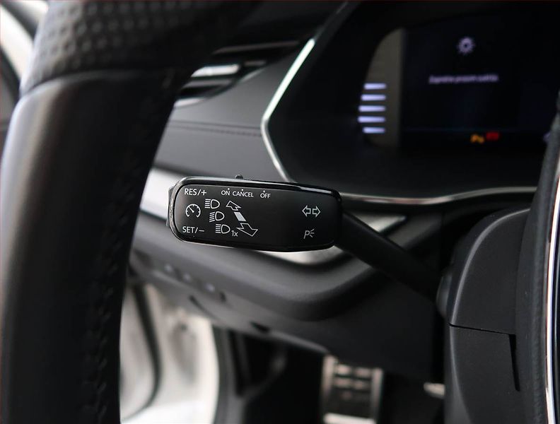 Škoda Octavia (2022) Ambition Plus 1.5 TSI - fotka 22 z 25