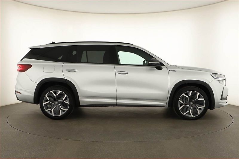 Škoda Kodiaq (2025) 2.0 TDI, SPORTLINE, DPH - fotka 6 z 20