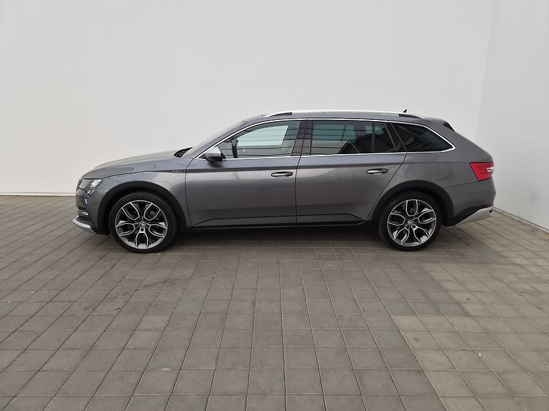 Škoda Superb 2.0 TDI 4x4 Scout - fotka 3 z 29