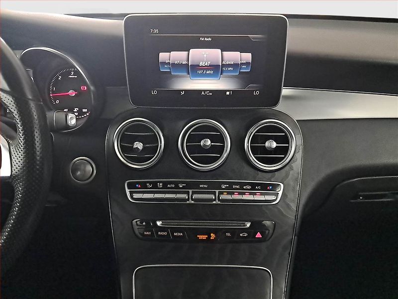 Mercedes-Benz GLC (2019) 350 d 4MATIC - fotka 12 z 21