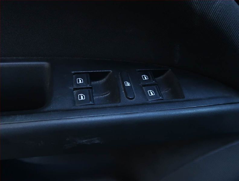 Seat Altea (2008) 1.9 TDI, Tažné, levný provoz - fotka 15 z 17