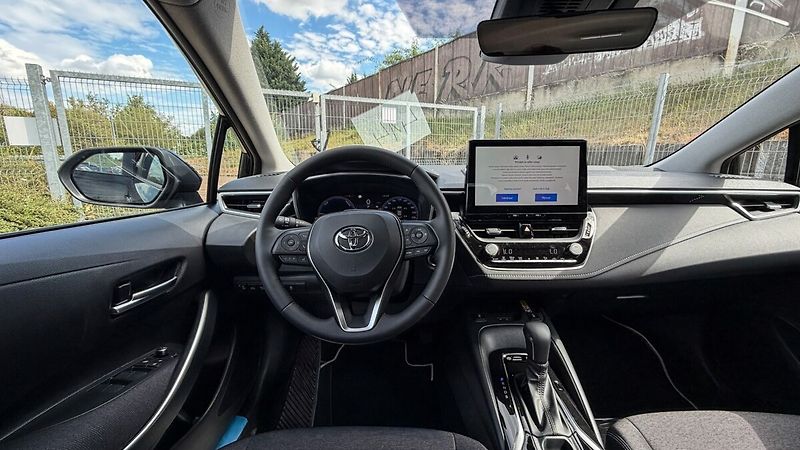 Toyota Corolla SD Comfort Tech dodání konec r - fotka 17 z 25