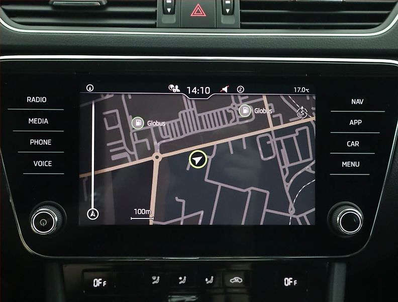 Škoda Superb (2022) Ambition 2.0 TSI - fotka 16 z 17