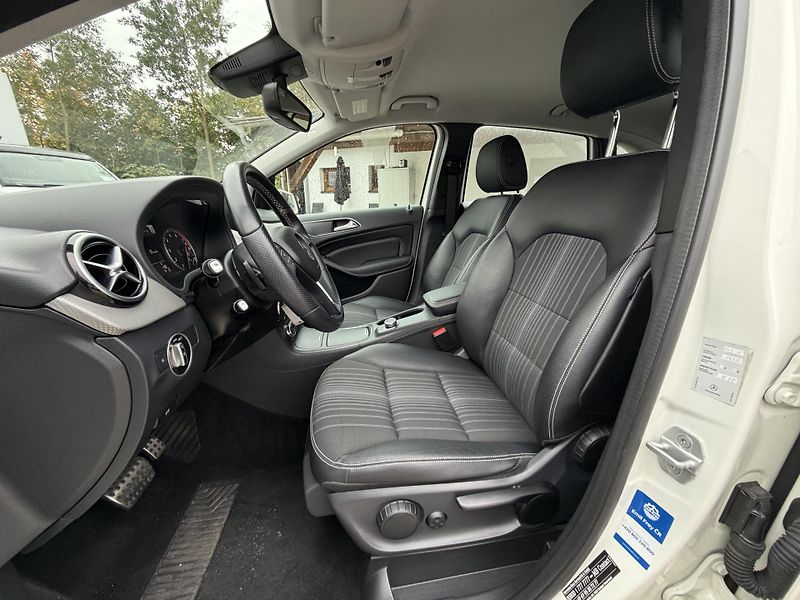 Mercedes-Benz Třídy B  2. gen B 200  - fotka 21 z 23