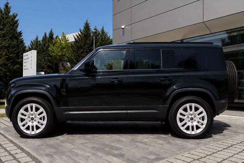 Land Rover Defender (2026) 110 D200 S - fotka 2 z 27