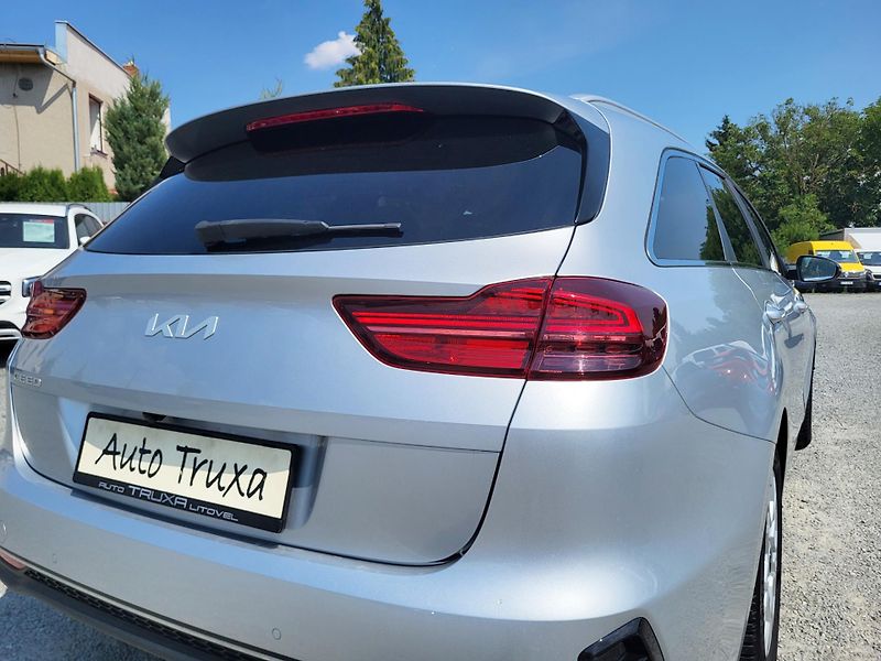 Kia Ceed 1.5 T-GDI 118kW Top SW *ČR - fotka 45 z 49