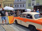 Přehlídku závodních aut a motocyklů pořádal Autoklub Mělník.