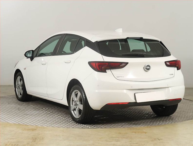 Opel Astra (2017) Enjoy 1.6 CDTI, Serv.kniha - fotka 4 z 16