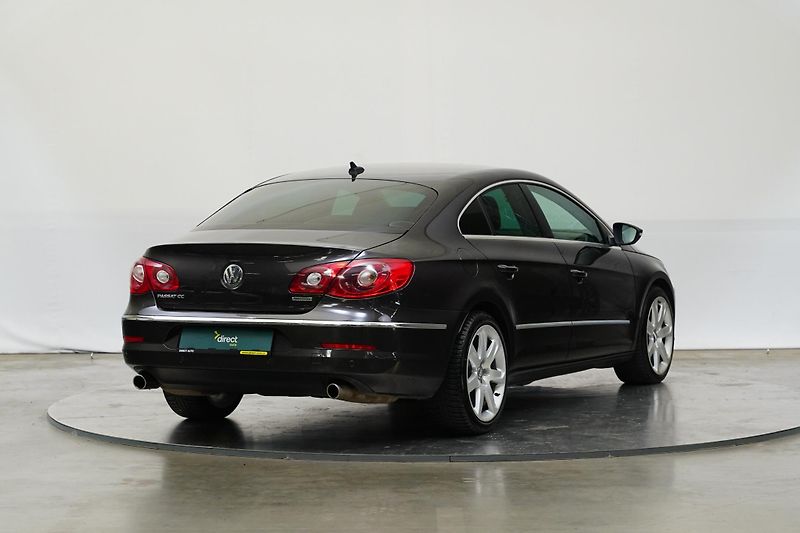 Volkswagen Passat CC - fotka 2 z 23