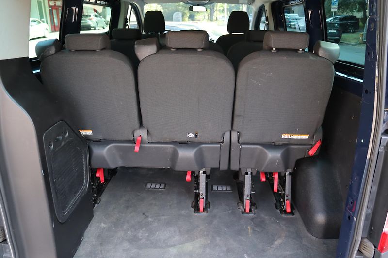 Ford Transit Custom 2.2TDCI 74kW 8 MÍST - fotka 42 z 50