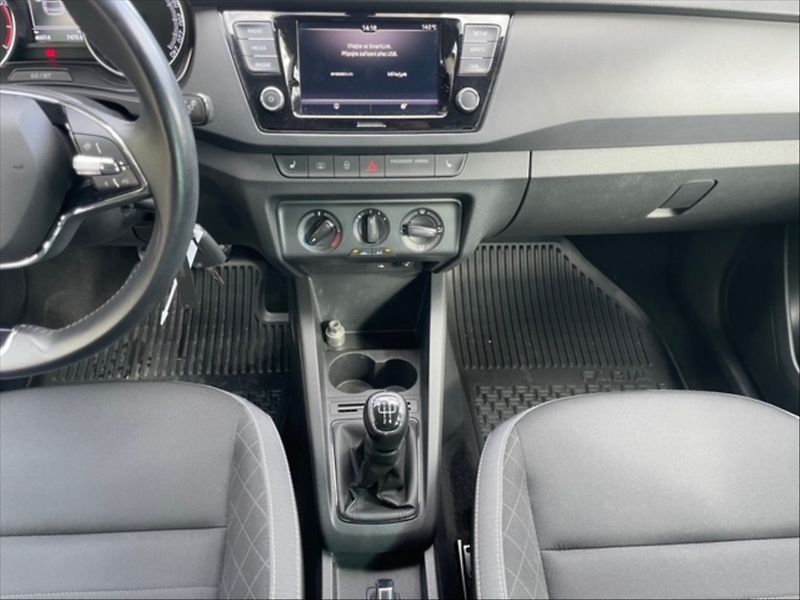 Škoda Fabia 1,0 TSI 70 Ambition - fotka 10 z 11