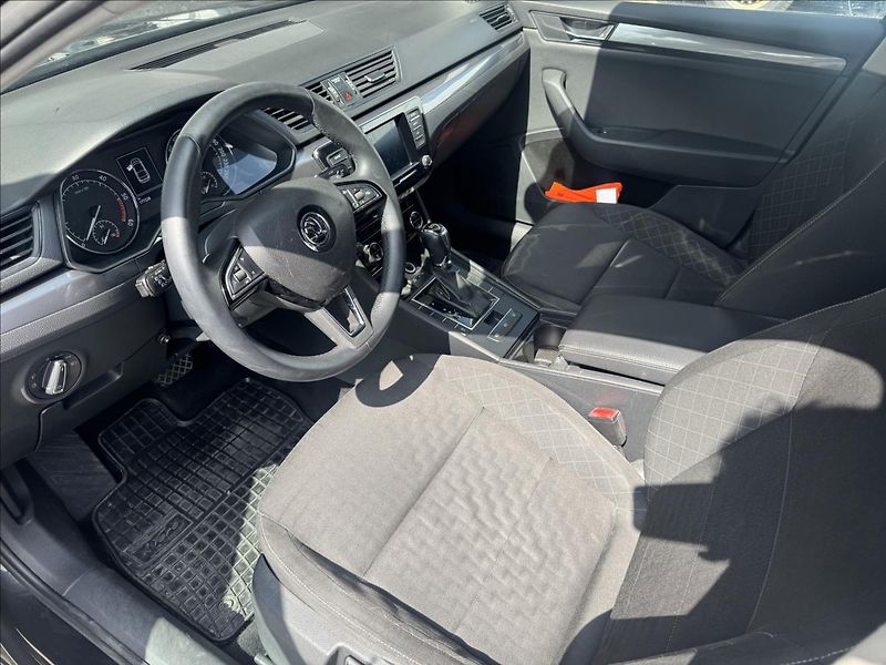 Škoda Superb 2,0 TDI, Automat - fotka 10 z 21
