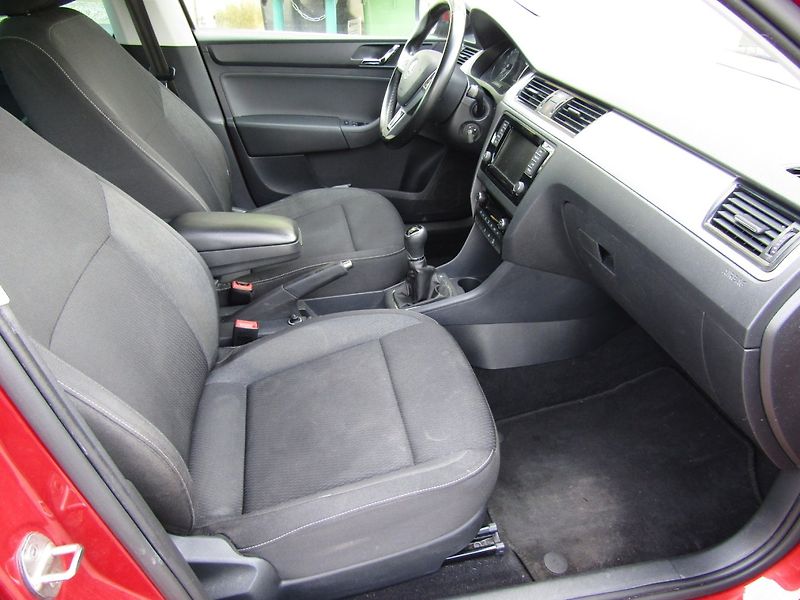 Škoda Rapid (2016) 1.4 TDI 66kW 5dv - fotka 27 z 43