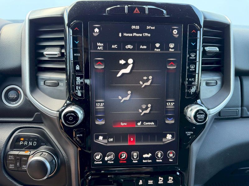 Dodge RAM (2021) 1500 5.7 HEMI 295kW LPG BIGHOR - fotka 17 z 35