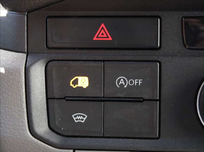 Volkswagen Crafter 2,0 TDi 35 DR 5L.Zár. 166tkm. - fotka 9 z 20