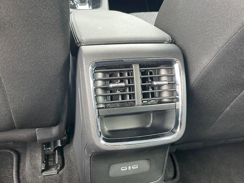Škoda Octavia (2023) 2.0 TDI 110kW DSG Style Plus c - fotka 27 z 33