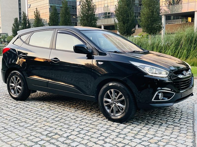Hyundai ix35 2.0i AUTOMAT VYHŘEV TAŽNÉ - fotka 10 z 43