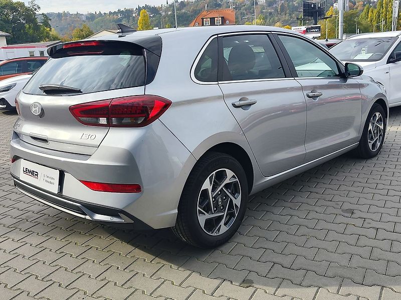 Hyundai i30 1.5 T-GDI/103kW Style DCT - fotka 5 z 34