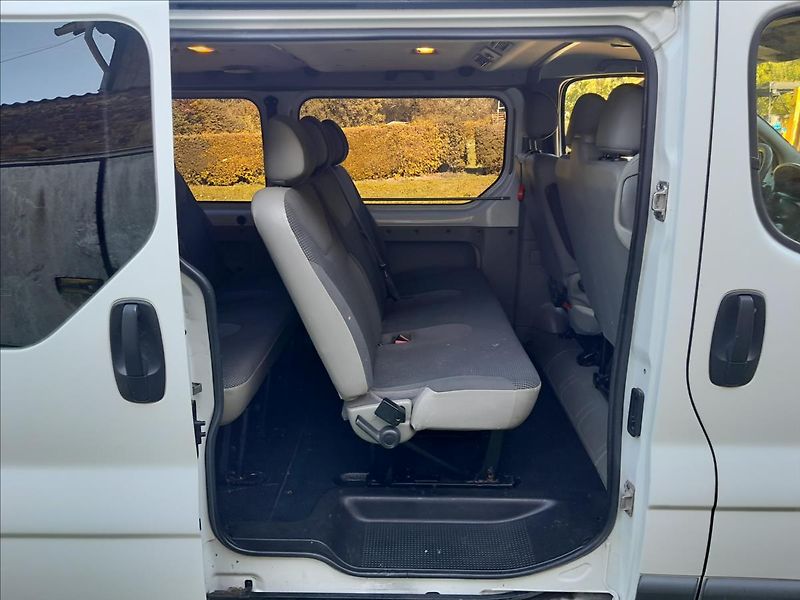 Opel Vivaro 2.0 CDTI  9.MÍST - fotka 23 z 44
