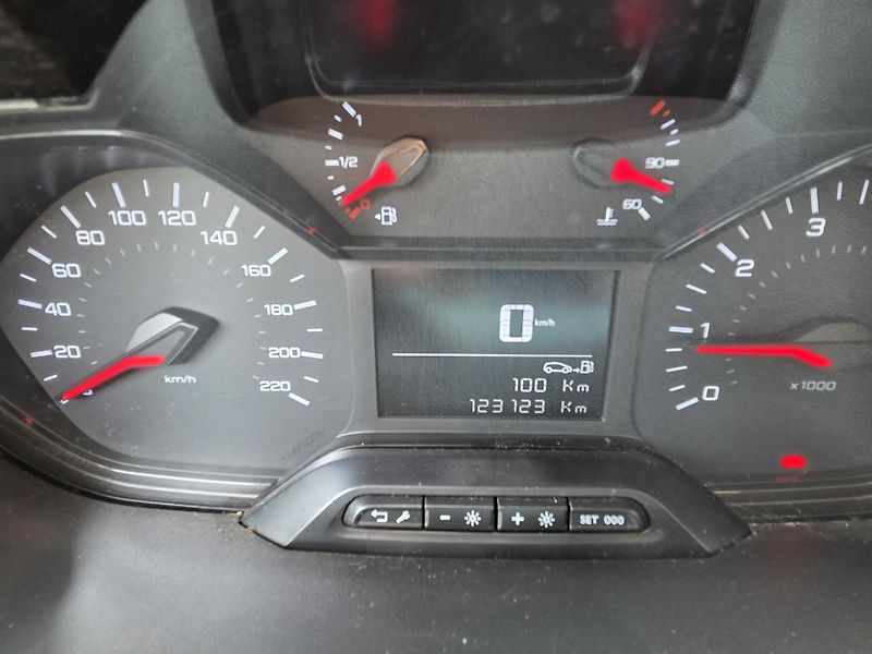 Peugeot Partner (2020) 1.5 BHDi 100 L1 ACTIVE MAN5 - fotka 12 z 21