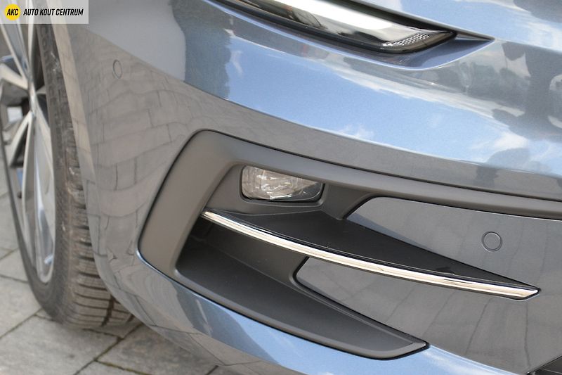 Renault Mégane IV GRANDCOUPÉ TECHNO dCi 115 E - fotka 8 z 54