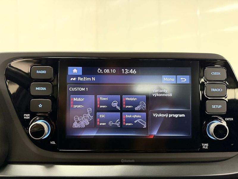 Hyundai i20 N 1.6 T-GDI PHANTOM BLACK, LED - fotka 13 z 25