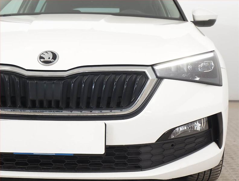 Škoda Scala (2023) 1.0 TSI, ČR,1.maj, Tempomat - fotka 15 z 18