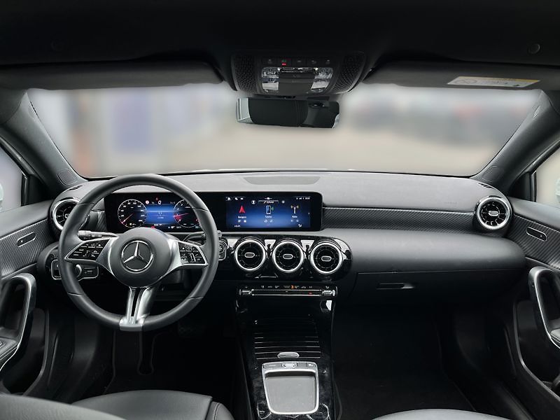 Mercedes-Benz Třídy A Třída A 180 - fotka 15 z 18