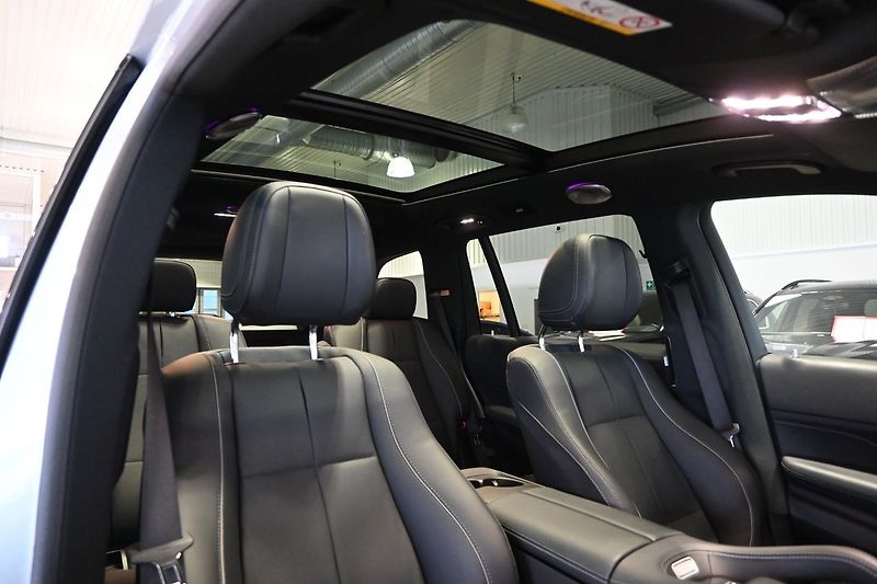 Mercedes-Benz GLS 450d 4M AMG Premium+ - fotka 12 z 25