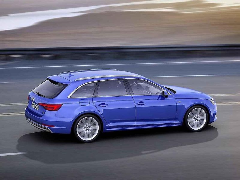 Audi A4.