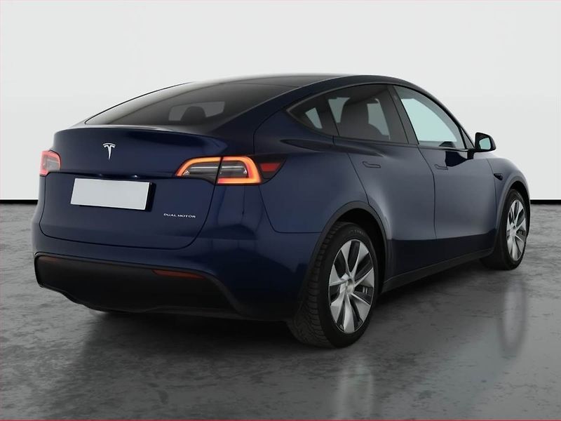 Tesla Model Y (2021) Long Range AWD 75kWh, SoH 93% - fotka 5 z 22
