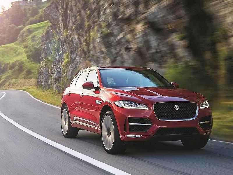 Jaguar F-Pace.