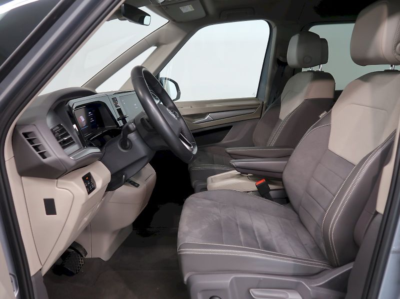 Volkswagen Multivan (2025) BULLI 1.5TSI PHEV 180KW 4M DSG - fotka 13 z 44