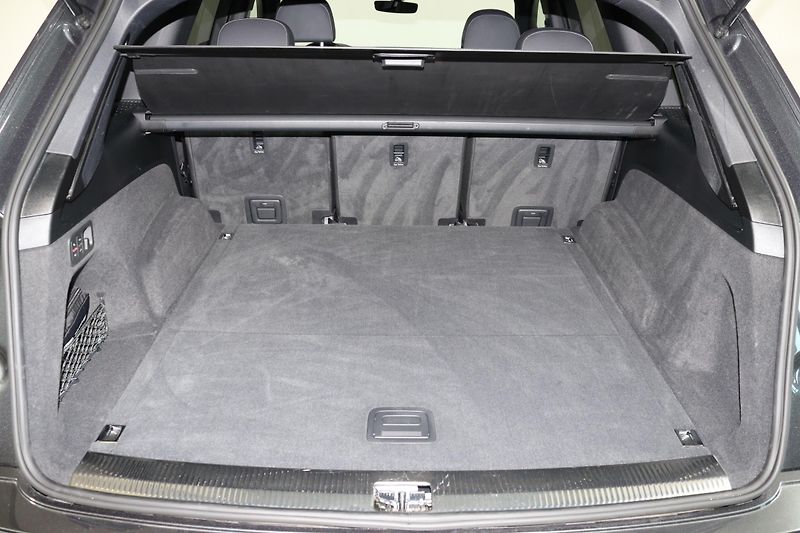 Audi Q7 Sline 50 TDI quattro tiptronic - fotka 15 z 26