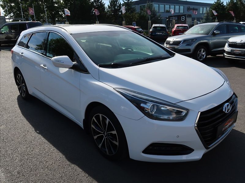 Hyundai i40 1,7 CRDi,104kW,1majČR,automat - fotka 2 z 25
